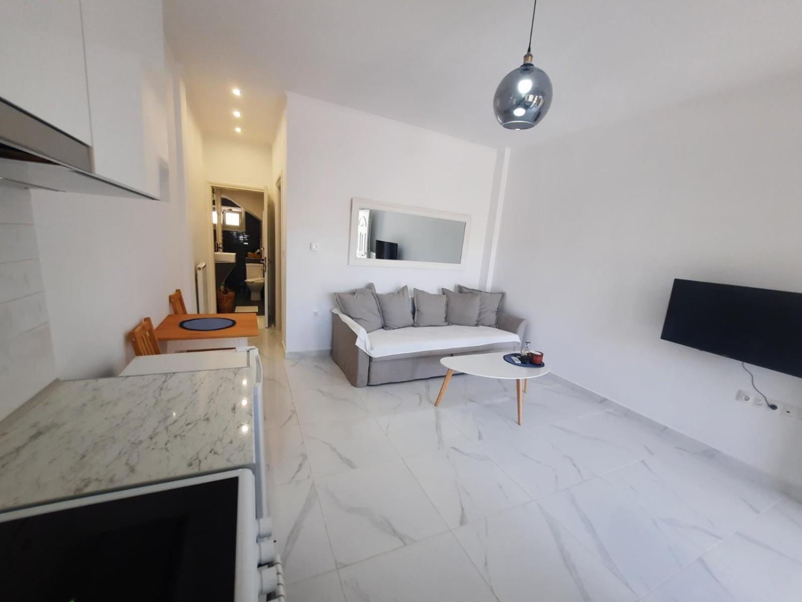 House B Diavata, Thessalonikiアパートメント エクステリア 写真
